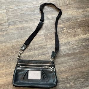 Coach poppy crossbody 👛